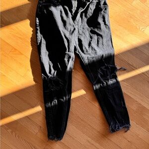 Abercrombie & Fitch High Rise distressed Mom Jeans